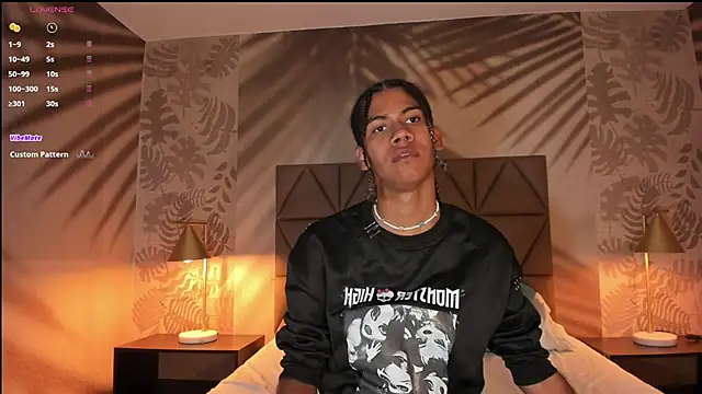 Snapshot of Maxim-Walker chatting on November 11, 2025, 3:01 am Maxim-Walker online show from November 11, 2025, 3:01 am