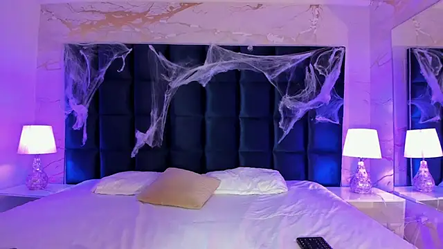 Snapshot of Maxim-Walker chatting on October 30, 2025, 3:16 am Maxim-Walker online show from October 30, 2025, 3:16 am