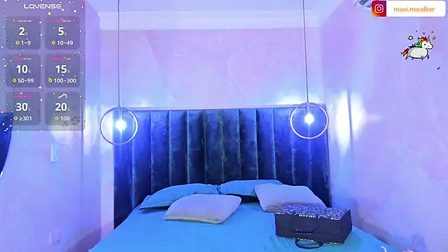 Snapshot of Maxim-Walker chatting on October 23, 2025, 3:05 am Maxim-Walker online show from October 23, 2025, 3:05 am