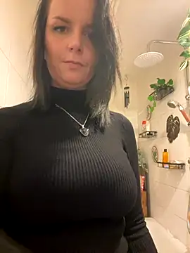 Snapshot of Off__Melonenmandy chatting on November 28, 2025, 7:36 pm Off Melonenmandy online show from November 28, 2025, 7:36 pm