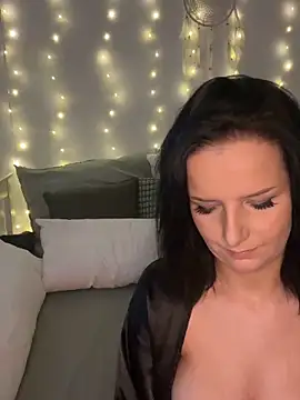 Snapshot of Off__Melonenmandy chatting on October 3, 2025, 4:41 pm Off Melonenmandy online show from October 3, 2025, 4:41 pm