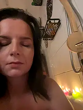 Snapshot of Off__Melonenmandy chatting on November 23, 2025, 4:28 pm Off Melonenmandy online show from November 23, 2025, 4:28 pm