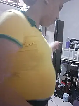 Snapshot of vulgovic_ chatting on October 1, 2025, 4:55 pm vulgovic online show from October 1, 2025, 4:55 pm