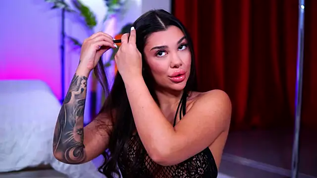 Snapshot of NatyDesiree chatting on November 5, 2025, 10:07 am NatyDesiree online show from November 5, 2025, 10:07 am