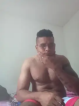 Snapshot of SaucyAffair0 chatting on May 29, 2026, 5:19 pm SaucyAffair0 online show from May 29, 2026, 5:19 pm