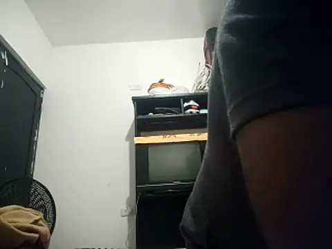 SaucyAffair0 online show from February 28, 2026, 1:49 am