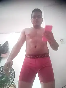 SaucyAffair0 online show from April 12, 2026, 1:36 pm