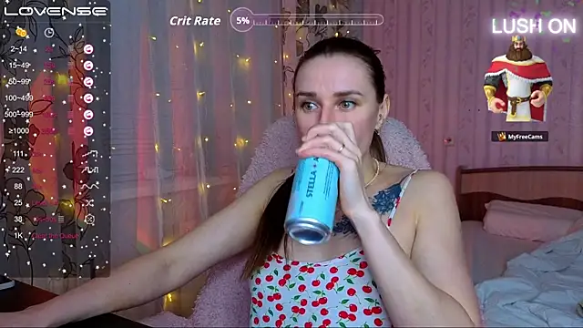 Snapshot of Bella__Swoon chatting on March 22, 2026, 3:02 pm Bella Swoon online show from March 22, 2026, 3:02 pm