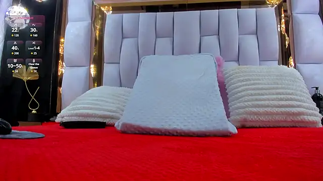 Snapshot of RileySweett chatting on November 21, 2025, 11:42 am RileySweett online show from November 21, 2025, 11:42 am