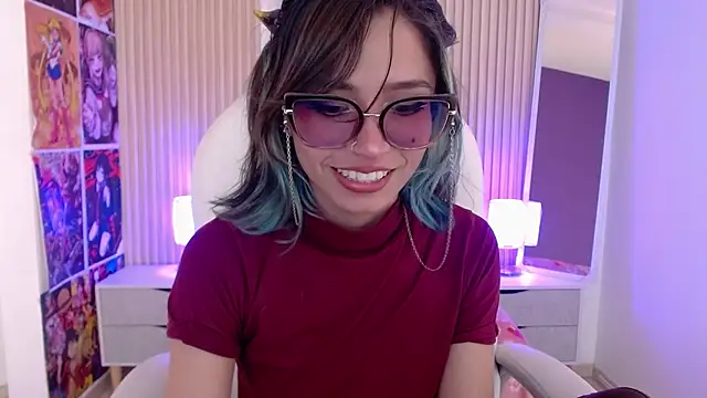 Snapshot of avery_fox chatting on December 3, 2024, 7:17 pm avery fox online show from December 3, 2024, 7:17 pm