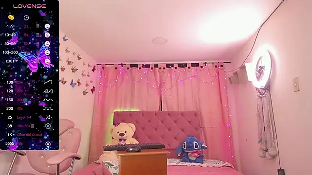 kingberlylovexxx online show from March 13, 2025, 4:38 am