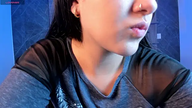 paulina sweett  online show from November 15, 2025, 10:52 am