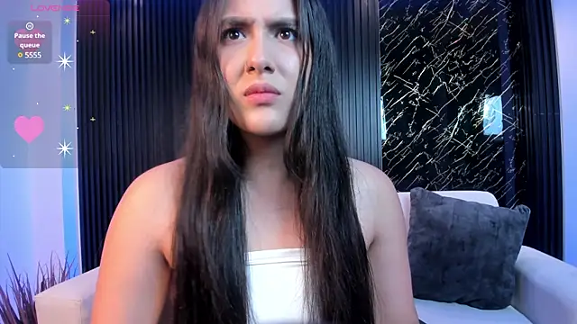 paulina sweett  online show from March 13, 2025, 12:35 pm