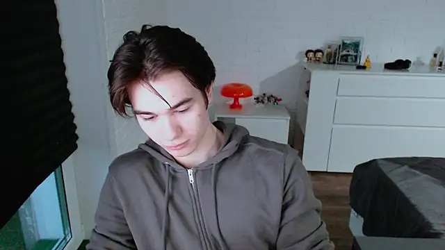 MarkusDean online show from October 18, 2025, 12:40 pm