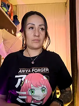 Snapshot of LuisaFernanda170823 chatting on November 11, 2025, 10:15 pm LuisaFernanda170823 online show from November 11, 2025, 10:15 pm