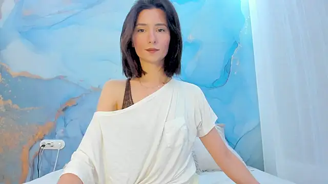 Snapshot of crystalnut chatting on May 12, 2026, 5:48 am crystalnut online show from May 12, 2026, 5:48 am
