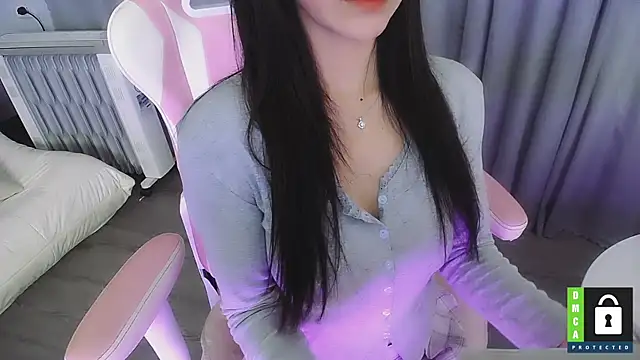 Snapshot of San___San chatting on January 18, 2026, 11:02 am San San online show from January 18, 2026, 11:02 am