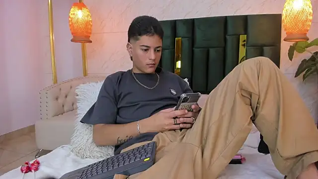 Levy Steve online show from November 15, 2025, 4:27 am