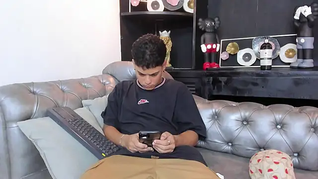 Levy Steve online show from February 28, 2025, 5:59 am