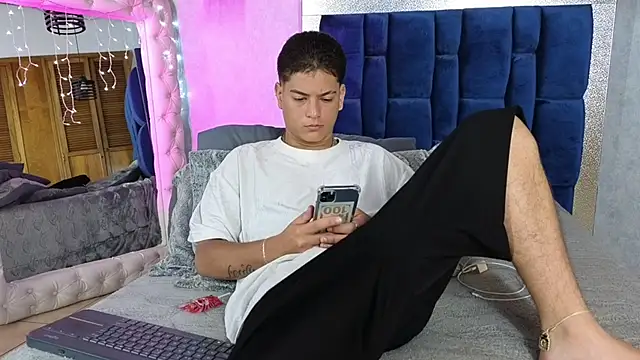 Levy Steve online show from October 10, 2025, 4:35 am