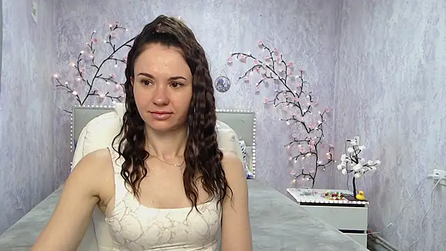 Snapshot of KaraCriegs chatting on May 16, 2026, 5:45 pm KaraCriegs online show from May 16, 2026, 5:45 pm