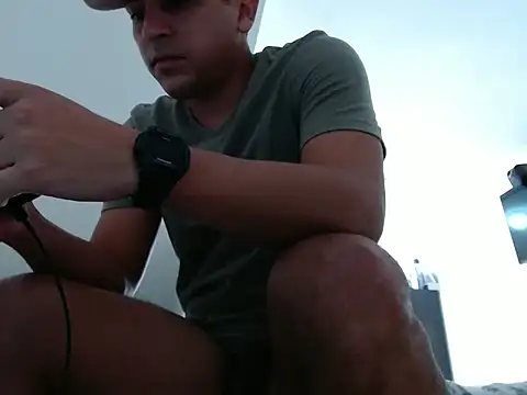 Bamban1419  online show from September 20, 2025, 2:33 pm