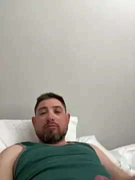 Snapshot of caliguy37 chatting on March 14, 2025, 7:01 pm caliguy37 online show from March 14, 2025, 7:01 pm