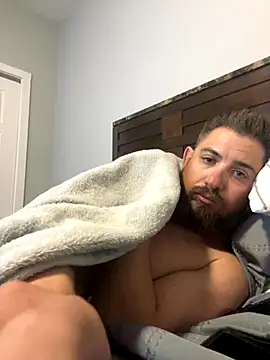 Snapshot of caliguy37 chatting on September 13, 2025, 4:01 am caliguy37 online show from September 13, 2025, 4:01 am