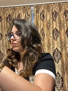 Snapshot of NadiraNoor chatting on May 14, 2026, 3:14 am NadiraNoor online show from May 14, 2026, 3:14 am