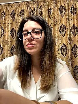Snapshot of NadiraNoor chatting on April 14, 2026, 10:59 pm NadiraNoor online show from April 14, 2026, 10:59 pm