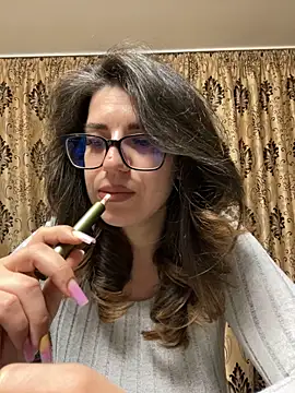 Snapshot of NadiraNoor chatting on May 15, 2026, 1:58 am NadiraNoor online show from May 15, 2026, 1:58 am