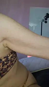 Snapshot of Ina_HotX chatting on February 20, 2025, 12:36 pm Ina HotX online show from February 20, 2025, 12:36 pm