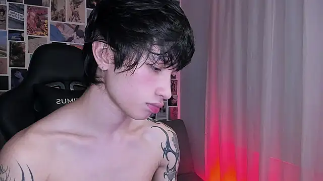 Snapshot of liamelf chatting on March 19, 2025, 8:55 am liamelf online show from March 19, 2025, 8:55 am