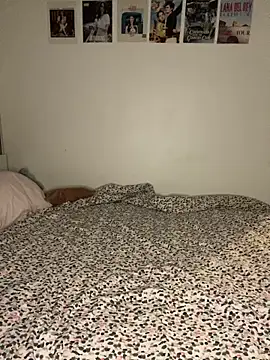 milkyhonybaby online show from February 24, 2026, 11:27 pm