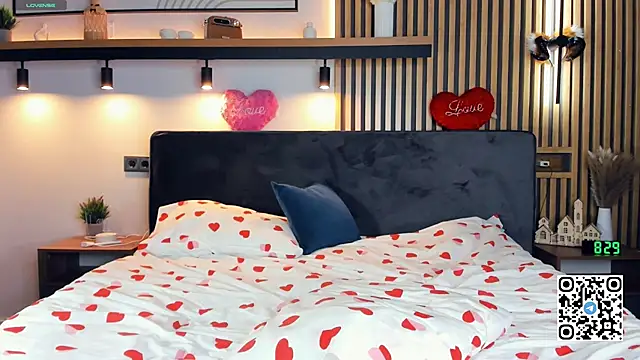 Snapshot of IngridHoll chatting on February 28, 2025, 6:32 am IngridHoll online show from February 28, 2025, 6:32 am