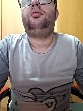 Snapshot of Javier_bear chatting on March 30, 2026, 9:16 pm Javier bear online show from March 30, 2026, 9:16 pm