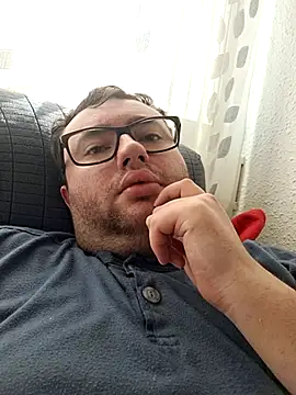 Snapshot of Javier_bear chatting on March 29, 2026, 10:06 am Javier bear online show from March 29, 2026, 10:06 am