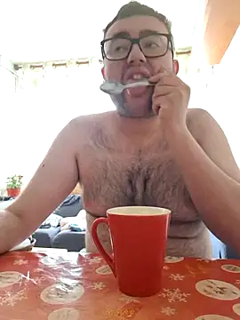 Snapshot of Javier_bear chatting on May 22, 2026, 8:23 am Javier bear online show from May 22, 2026, 8:23 am