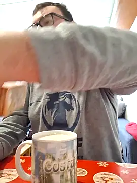 Javier bear online show from February 22, 2026, 9:55 am