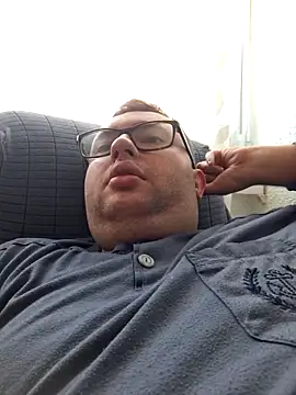 Snapshot of Javier_bear chatting on April 5, 2026, 9:16 am Javier bear online show from April 5, 2026, 9:16 am