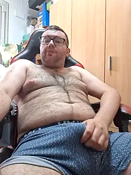 Snapshot of Javier_bear chatting on May 7, 2026, 1:14 pm Javier bear online show from May 7, 2026, 1:14 pm