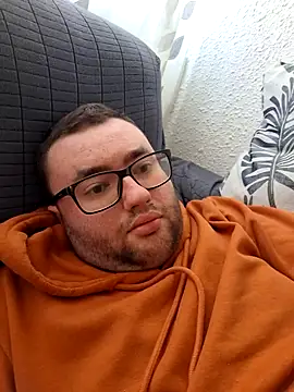 Snapshot of Javier_bear chatting on March 31, 2026, 1:02 pm Javier bear online show from March 31, 2026, 1:02 pm
