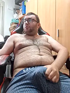 Snapshot of Javier_bear chatting on April 29, 2026, 1:04 pm Javier bear online show from April 29, 2026, 1:04 pm