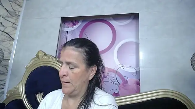 Snapshot of karito_mature17 chatting on April 9, 2026, 11:38 am karito mature17 online show from April 9, 2026, 11:38 am