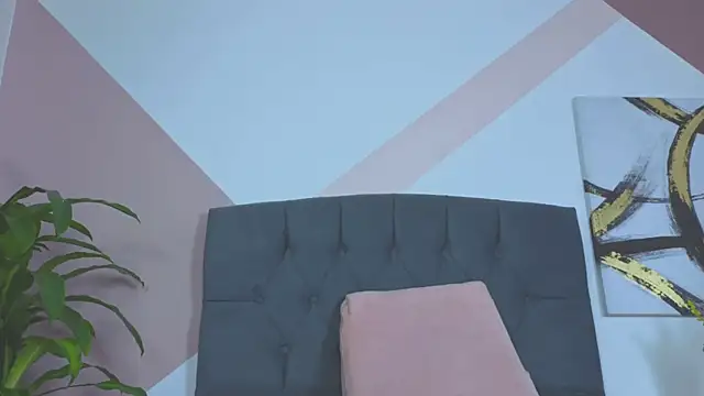 Snapshot of mailin18 chatting on November 28, 2025, 10:21 pm mailin18 online show from November 28, 2025, 10:21 pm