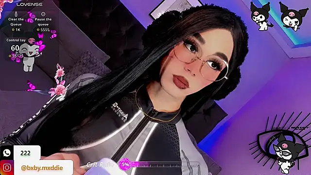 kimMaddiee online show from October 24, 2025, 4:55 am