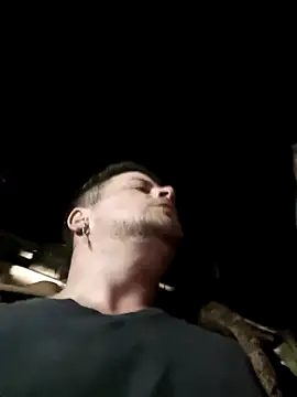 Snapshot of TusOjitosClaros69 chatting on December 23, 2024, 5:06 am TusOjitosClaros69 online show from December 23, 2024, 5:06 am