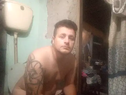 Snapshot of TusOjitosClaros69 chatting on December 21, 2024, 5:03 am TusOjitosClaros69 online show from December 21, 2024, 5:03 am