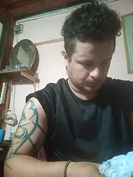 Snapshot of TusOjitosClaros69 chatting on January 31, 2025, 6:46 am TusOjitosClaros69 online show from January 31, 2025, 6:46 am