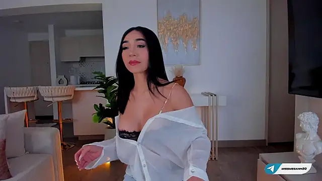 missmegann online show from October 23, 2025, 1:10 pm